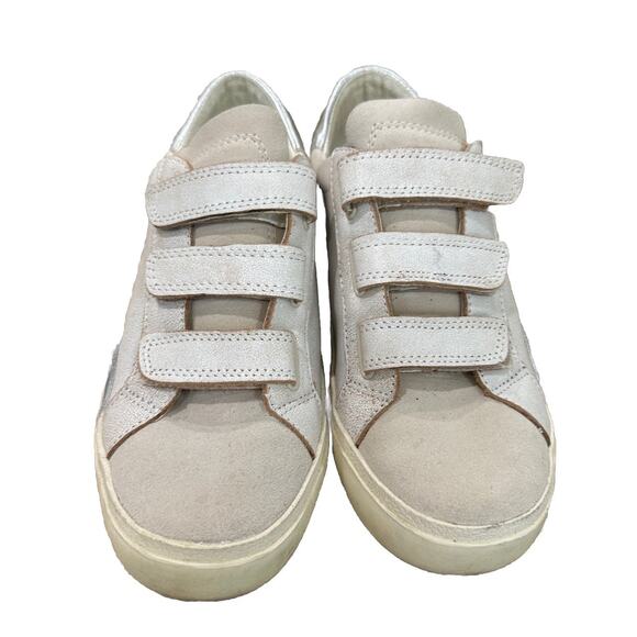 Dolce Vita Quick Sneakers Women's Sz 8.5 Strap Closure White/Silve Cushion Shoe - Picture 2 of 7
